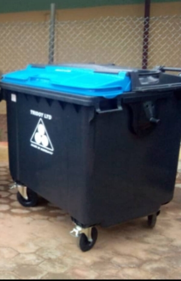 industrial waste bin 1100Litres